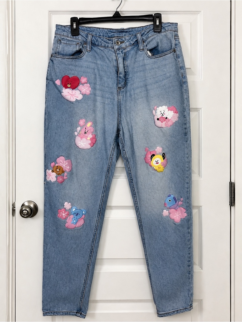 BT21 BTS Cherry Blossom Mom Jeans Hot Topic Denim Size 11